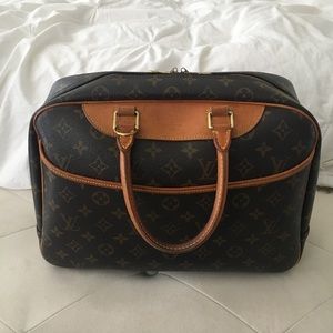 Vintage Louis Vuitton Deauville Travel Bag